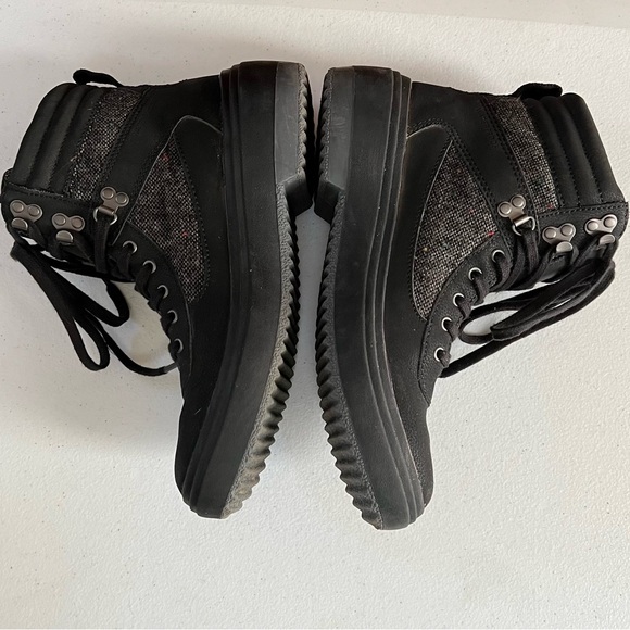 Merrell Women’s Holly 2 Lace Boots | Size 7.5 - Picture 8 of 10